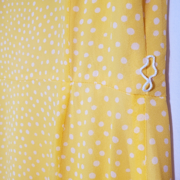 *RARE* Vintage 90's Betsey Johnson Yellow Silk Polka Dot Belted Ruffle Dress - Picture 6 of 8